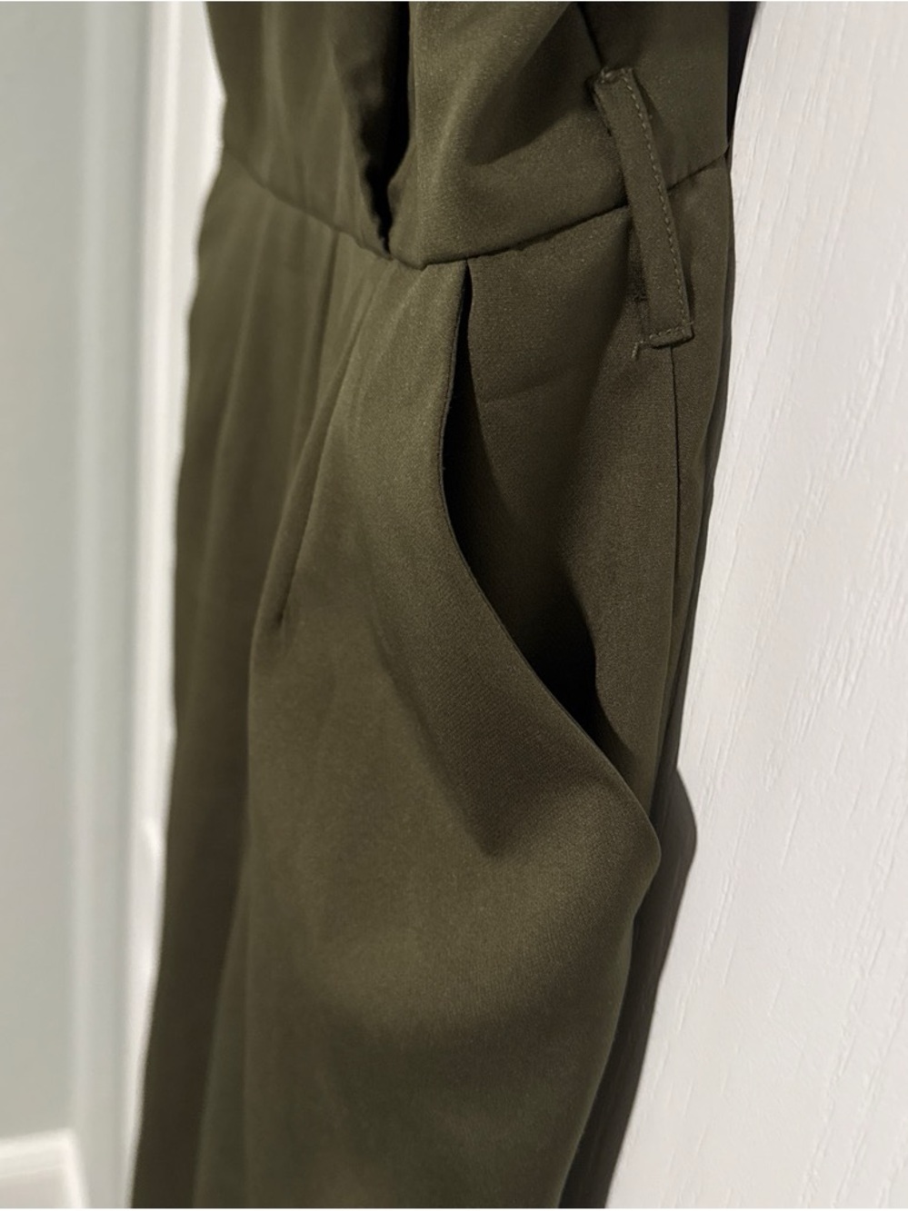 Windsor Olive Green Sleeveless V-Neck Jumpsuit Medium - Picture 4 of 7